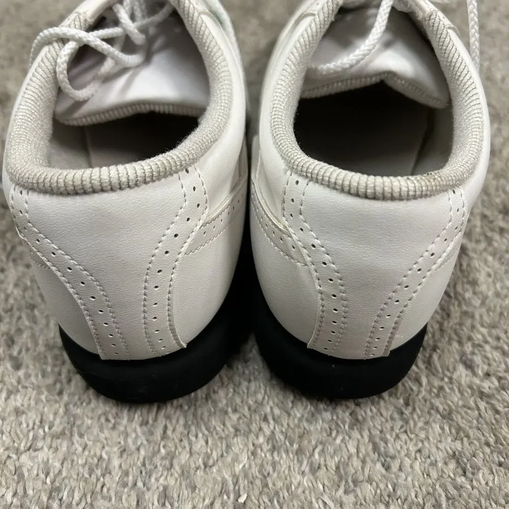 Footjoy Greenjoy Golf Shoes Women's 10 M White Metal‎ Spikes New W Defects